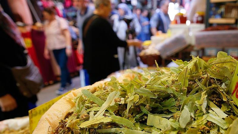 Aktarlara mevsim geçişlerinde ilgi arttı: Vatandaşlar akın ediyor