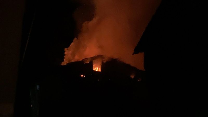 Çankırı'da alevlere teslim olan ev, küle döndü