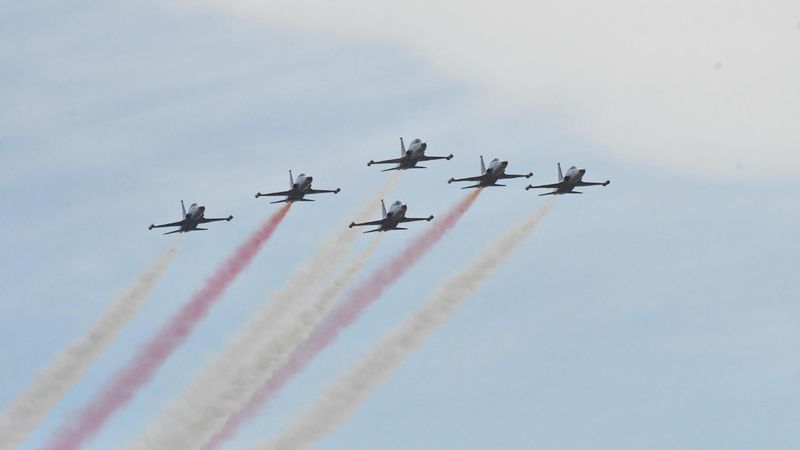 Türk Yıldızları Çorlu'da gösteri uçuşu gerçekleştirdi