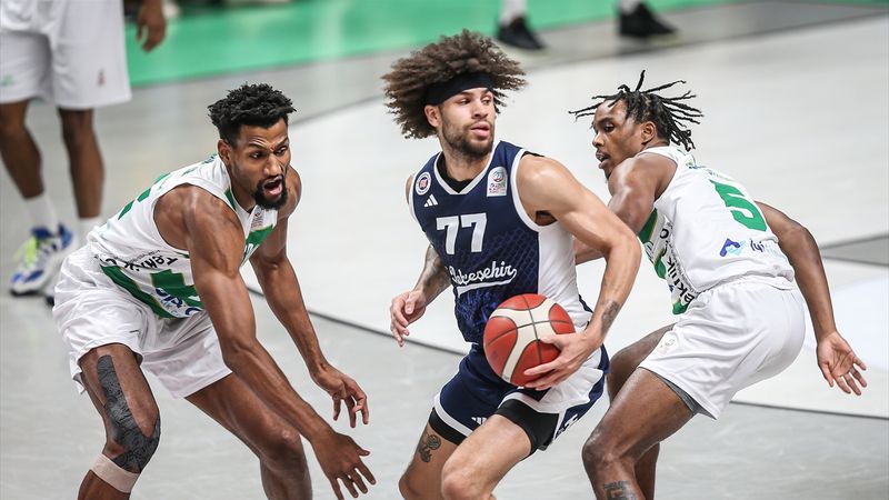 Bahçeşehir Koleji, Bursaspor Basketbol karşısında galip geldi