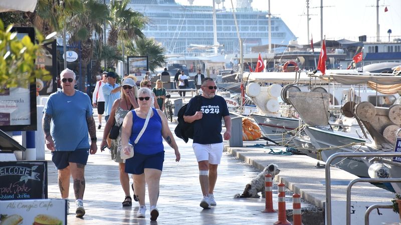 Bodrum'a kruvaziyer turizmi doludizgin devam ediyor