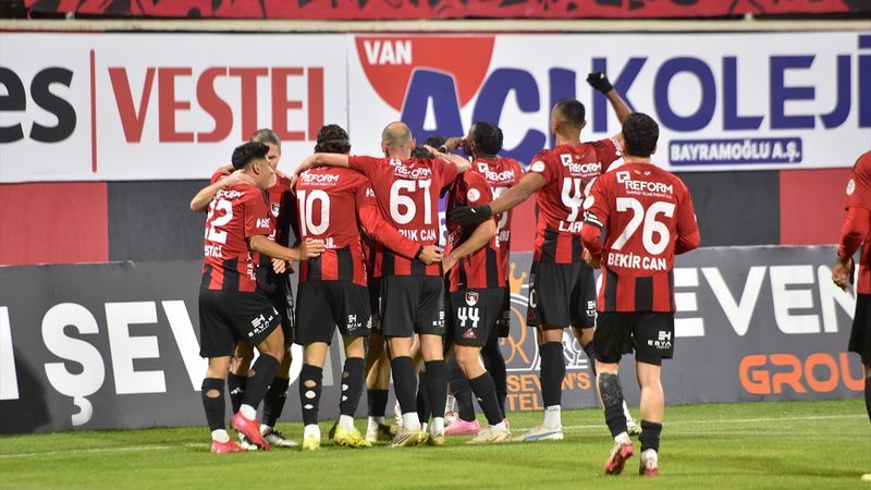 Vanspor, Sakaryaspor'u yendi