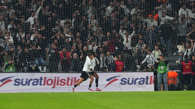 El Bilal Toure ilk Fenerbahçe derbisinde golünü kaydetti