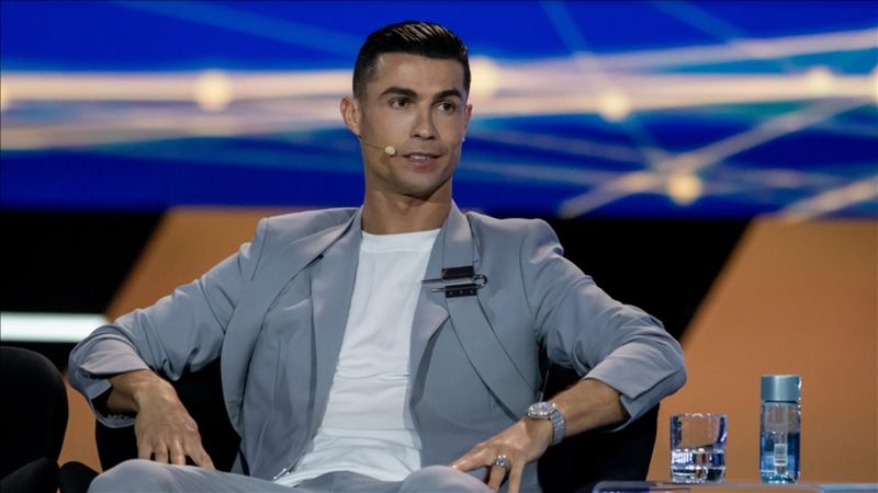 Cristiano Ronaldo'dan “Messi mi, Ronaldo mu?” sorusuna net yanıt: Alçakgönüllü olmayacağım