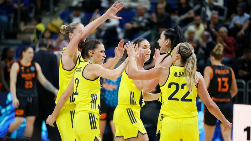 Fenerbahçe'den Valencia Basket'e 22 sayılık fark!