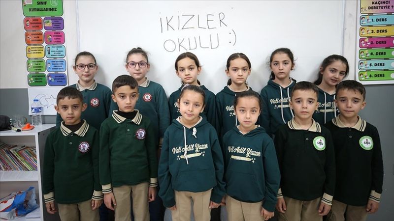 Muş’ta 'İkizler Okulu': 21 ikiz öğrenci aynı çatı altında