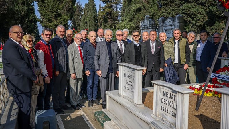 Trabzonspor'un kurucu isimlerinden Rıfat Dedeoğlu, mezarı başında anıldı