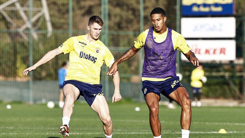 İsmail Yüksek ve Jayden Oosterwolde cezalı duruma düştü