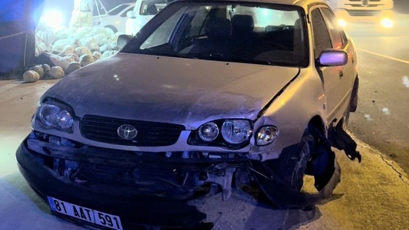 Düzce'de kaza sonrası sürücüler arasında kavga: Ceza uygulandı