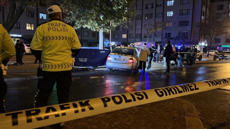 Konya'da otomobilin çarptığı adam öldü
