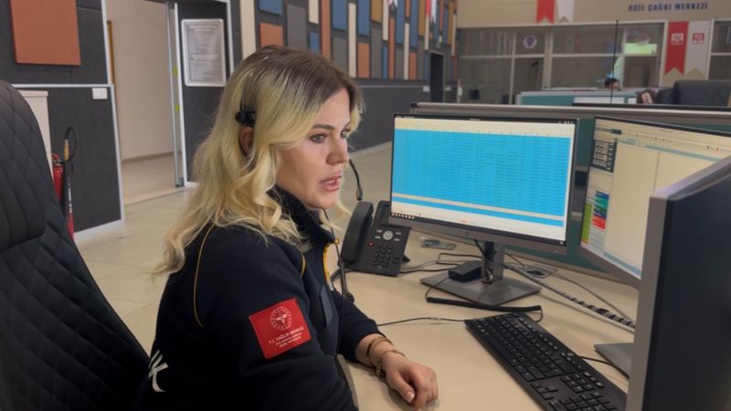 Osmaniye'de telefonda adım adım Heimlich manevrası