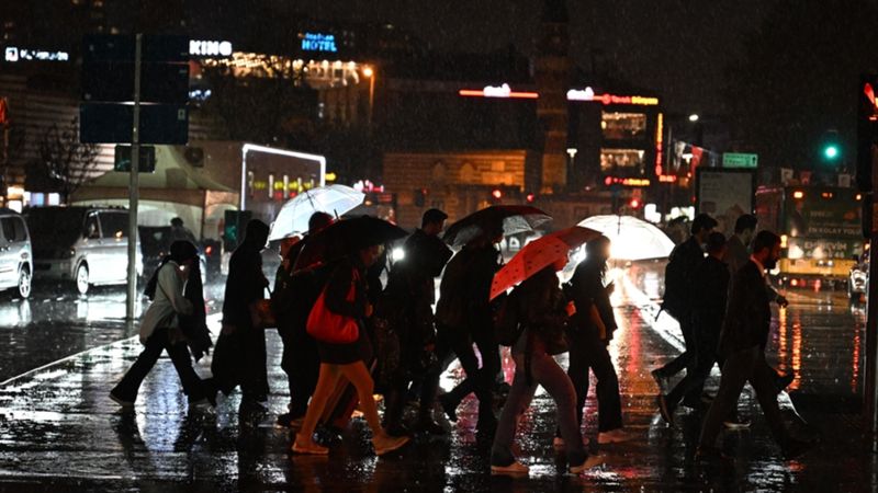 AKOM'dan İstanbul'a sağanak uyarısı: 5 gün sürecek