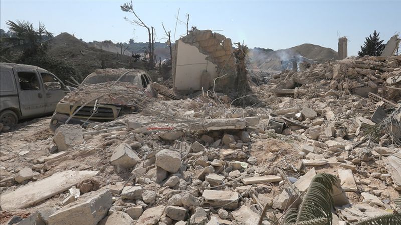 İsrail, ateşkese rağmen Lübnan'ı yine vurdu