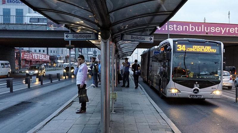 İstanbul'da özel günler için yeni metrobüs güzergahı