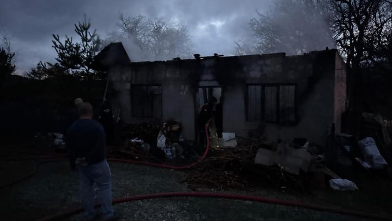 Kastamonu'da sobayı benzinle yakmak isterken kendini yaktı