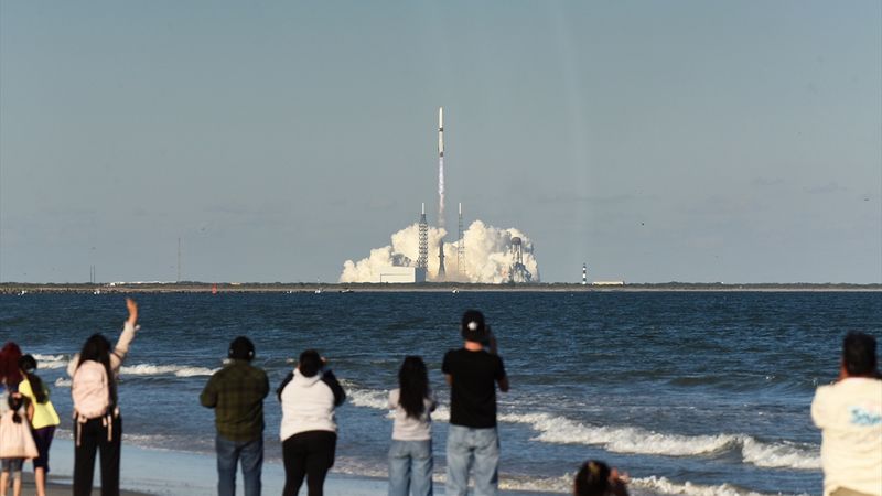 New Glenn roketin Mars görevi için uzaya fırlatıldı