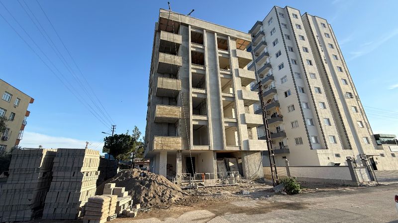 Adana'da 45 yaşındaki işçi çalıştığı inşaatın 4.katından düştü
