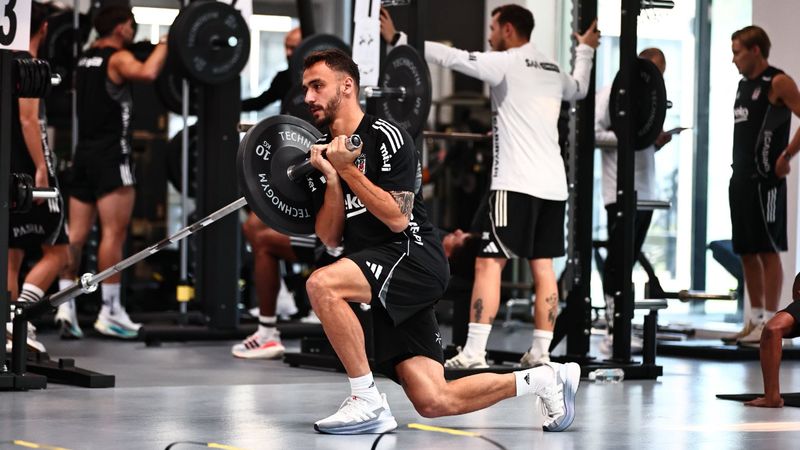 Beşiktaş'ta günün ilk idmanı gerçekleşti