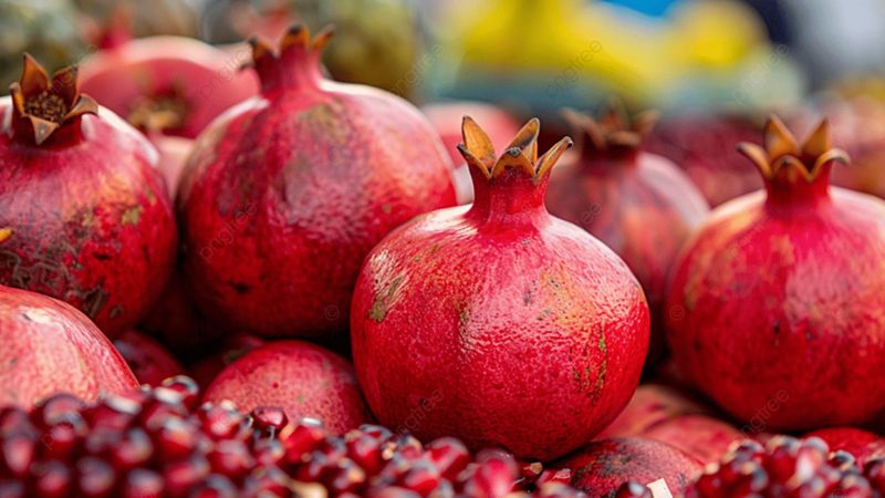 Çürük nar kendini böyle belli ediyor: Rengine ve kabuğuna dikkat edin