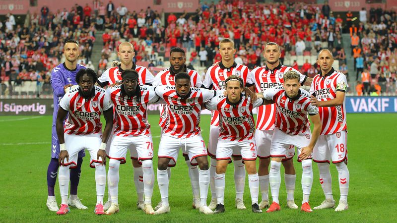 Samsunspor: Beşiktaş’tan puanlar alıp, İzlanda’ya moralli gitmek istiyoruz