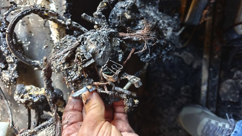 Aydın'da 18 yaşındaki genç kızın hayatını kaybettiği yangının sebebi bilgisayar kasası