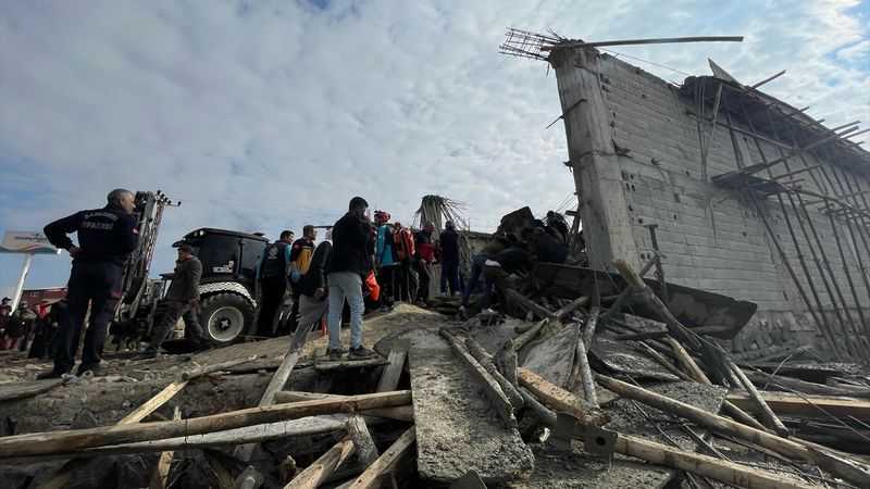 Şanlıurfa'da 2 işçinin can verdiği inşaatın sahibi gözaltına alındı