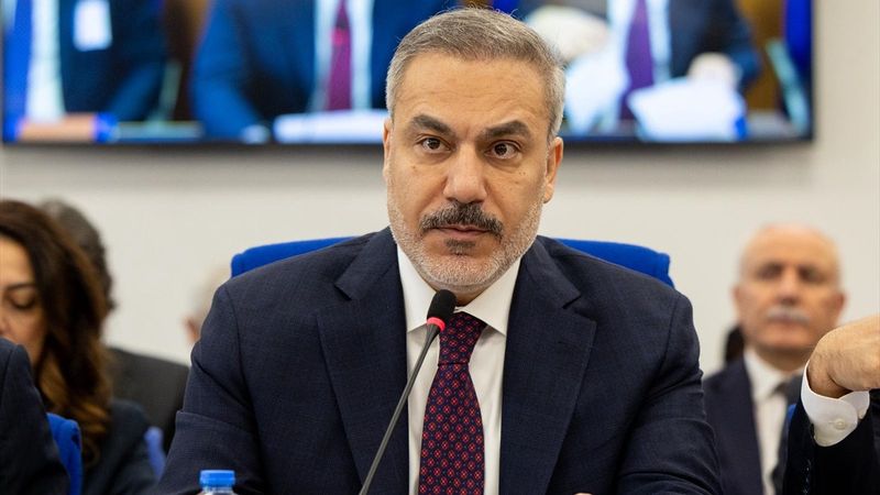 Hakan Fidan'dan 'vize' açıklaması: Müslümanız diye zorluk çıkarıyorlar