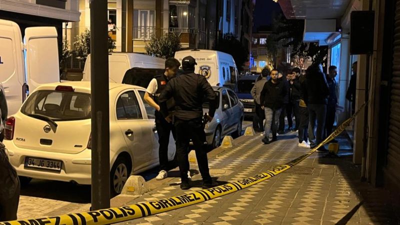 İstanbul Zeytinburnu'nda iş yerindeki silahlı kavgada 2 kişi öldü