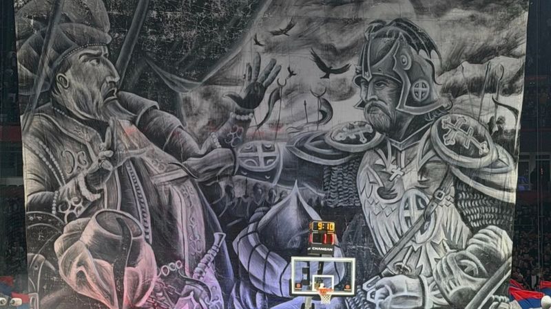 Partizan–Fenerbahçe maçında skandal pankart