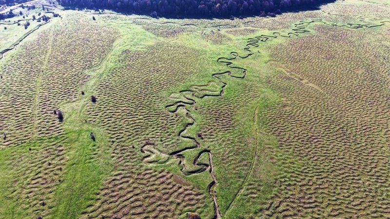 Sakarya'da bulunan Karagöl Yaylası'nın eşsiz menderesleri havadan görüntülendi