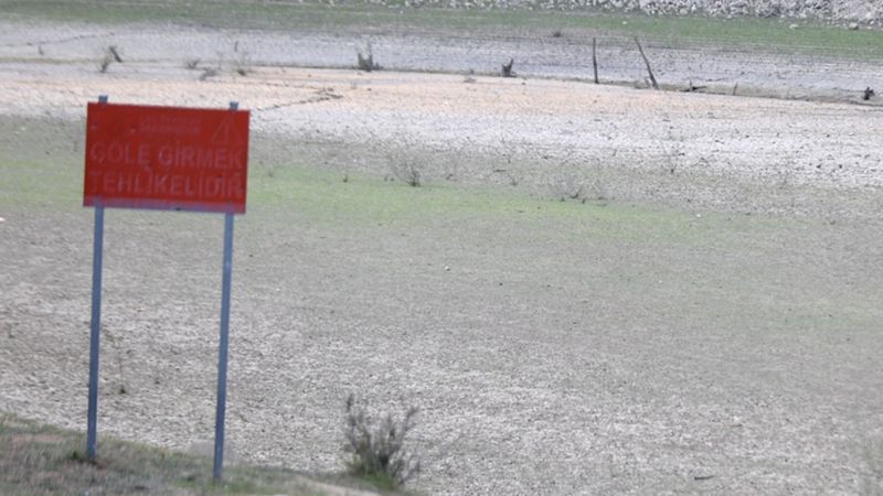 İstanbul'da kuraklık alarm veriyor: Barajların doluluk oranı yüzde 20'nin altına düştü