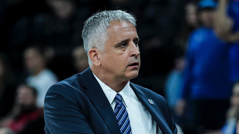 Anadolu Efes'te Kokoskov dönemi sona erdi