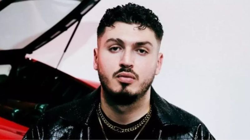 Blok3'ün şarkısında ezan detayı! Dinleyen yorum yağdırdı...