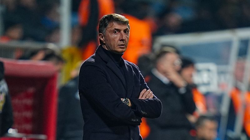 Şota Arveladze: Orta sahaların olmaması bizi etkiledi