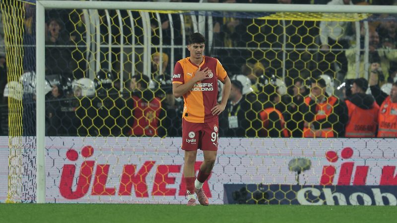 Arda Ünyay ilk Fenerbahçe derbisine çıktı