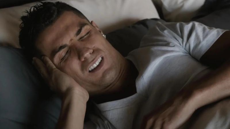 Ronaldo bu yöntemle uyuyor: Polifazik uyku nasıl yapılır