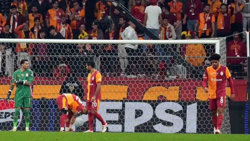 Galatasaray'ın düşüşü sürüyor