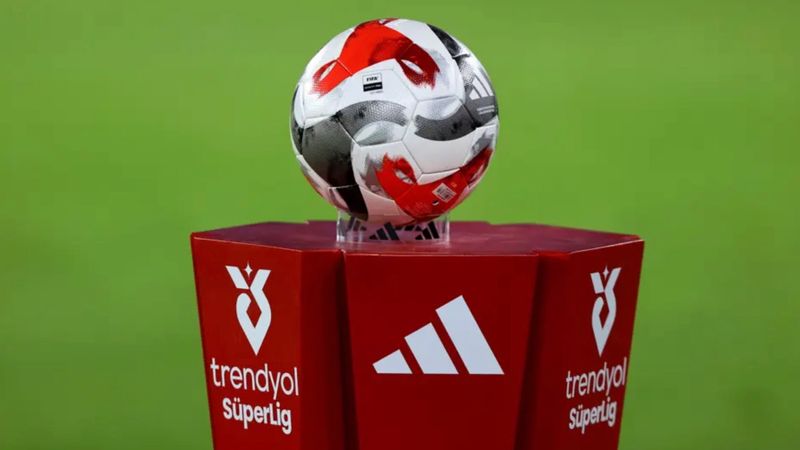 Süper Lig'de zirve yarışında çekişme arttı