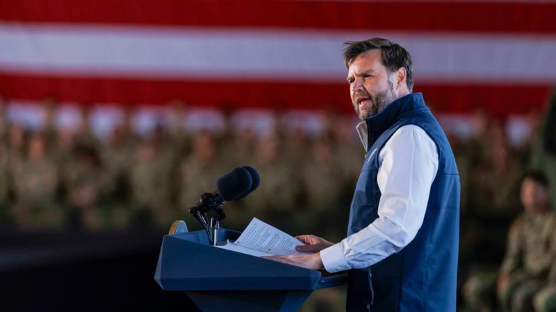 JD Vance sağcılar arasında Yahudi düşmanlığının arttığını inkar etti