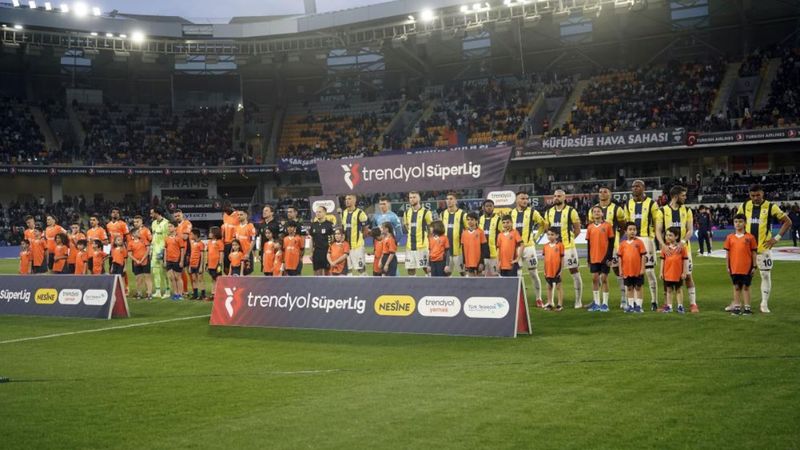 Başakşehir'de hedef Fenerbahçe'yi yenerek galibiyet serisi yakalamak