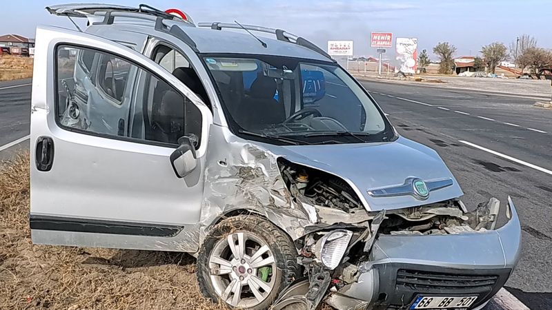 Aksaray'da hastaneden dönen karı koca kaza yapıp hastanelik oldu