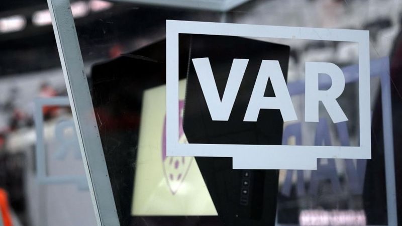 Başakşehir - Fenerbahçe maçının VAR’ı Alper Çetin oldu