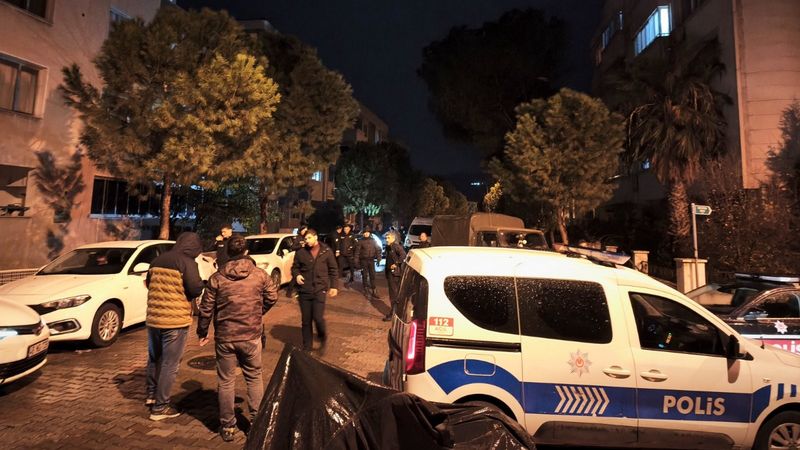 Muğla'da bıçaklı kavgada 1 kişi ağır yaralandı