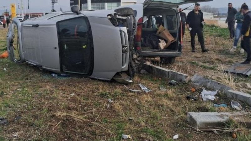 Amasya’da kamyonetler çarpıştığı kazada 4 kişi yaralandı