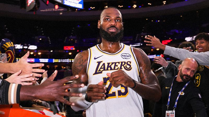 LeBron James maçı domine etti, Los Angeles Lakers kazandı