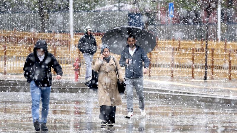 Meteoroloji uyardı: Doğu 'beyaza' bürünüyor