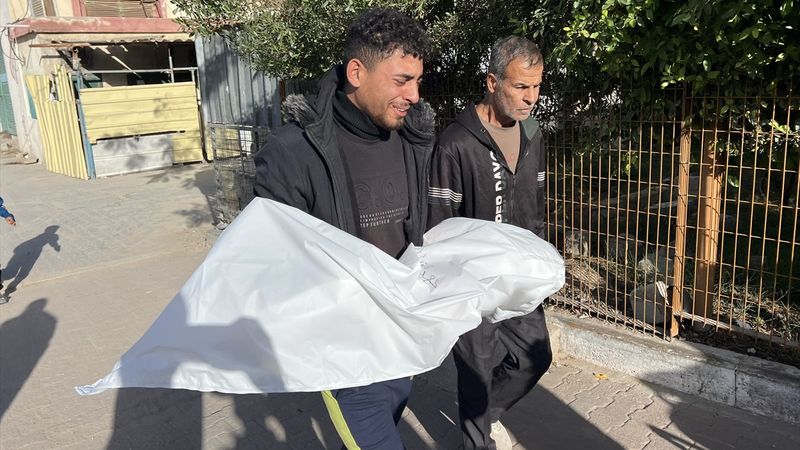 Gazze'de can kaybı 70 bin 365'e yükseldi