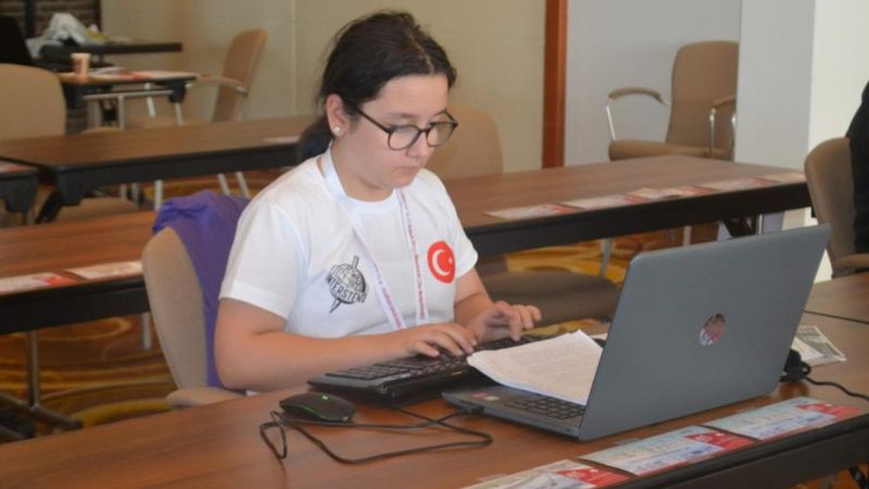 Klavye yarışında Afyonkarahisarlı öğrencilerden dünya şampiyonluğu