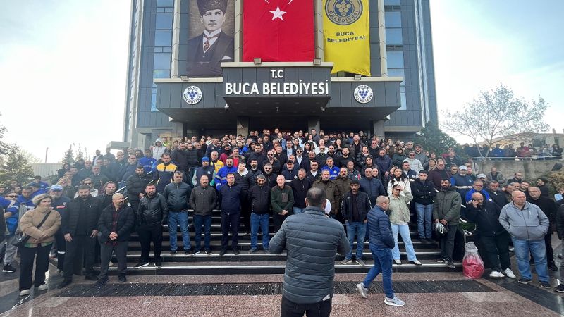 Buca Belediyesi’nde maaş krizi: İşçiler greve çıktı