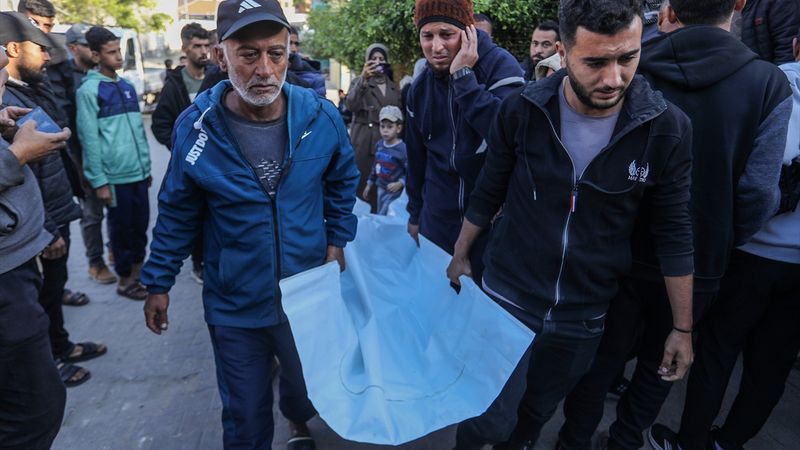 Gazze'de can kaybı 70 bin 366'ya yükseldi